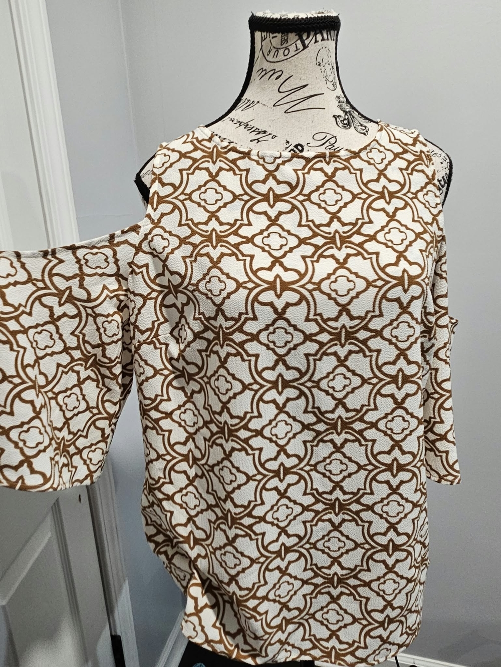 Chico's White & Brown Geometric Cold-Shoulder Blouse